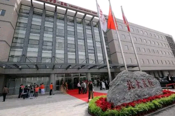 北大医院牙科医生有哪些_技术怎么样